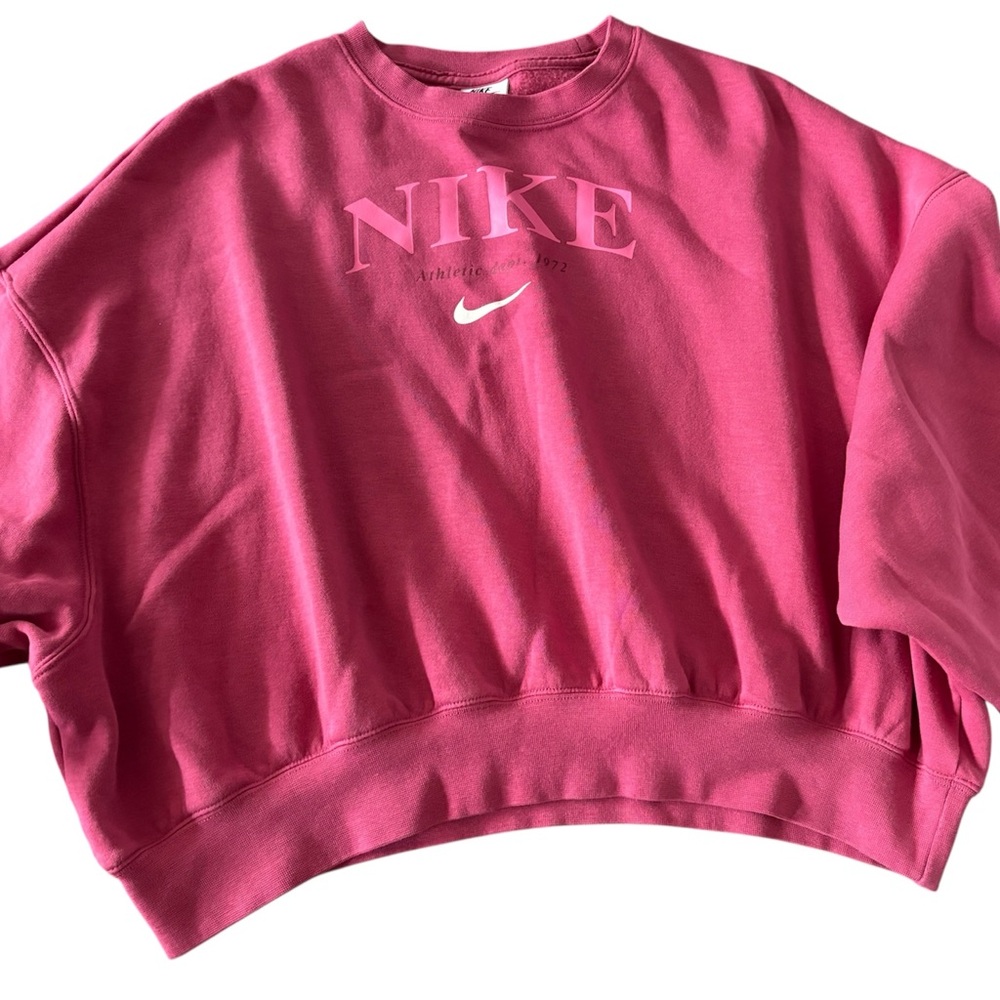 Girls XL Nike Semi-cropped Crewneck